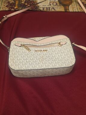 Michael Kors Cream and Light Pink Signature Crossbody Bag